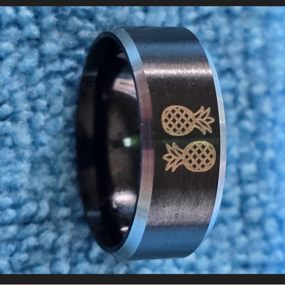 Black and silver double pineapple ring size 12